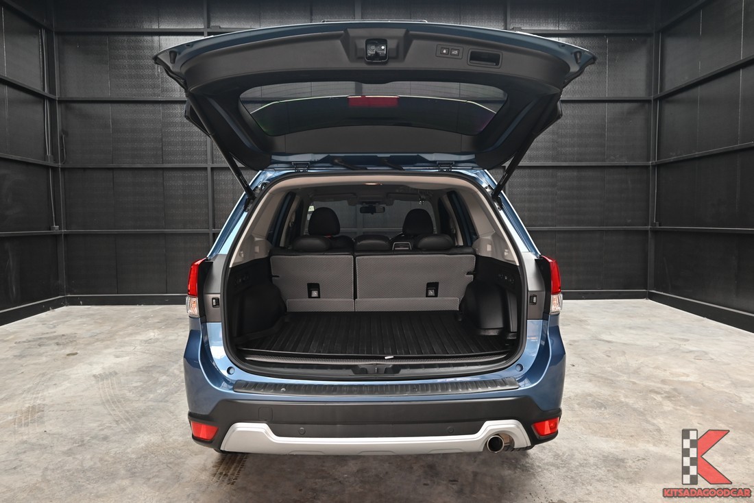 Subaru FORESTER 2.0 S EyeSight AWD ปี 2022 ไฟหน้า LED