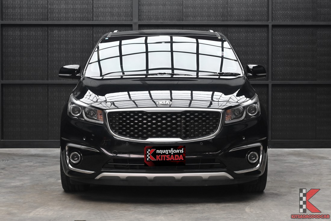 Kia Grand Carnival 2.2 EX ปี 2018 สีดำ ภาพคันจริงลำดับ 2