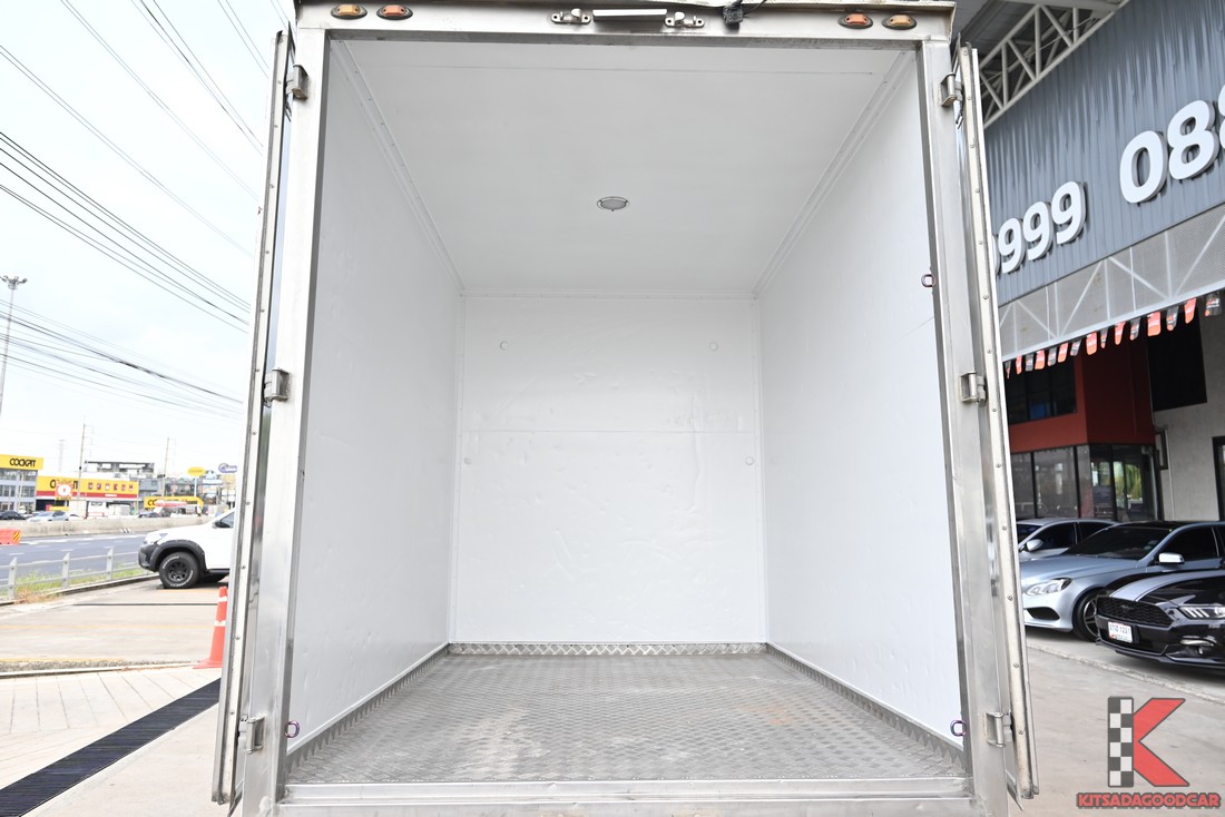 ภาพรถมุมที่ 6