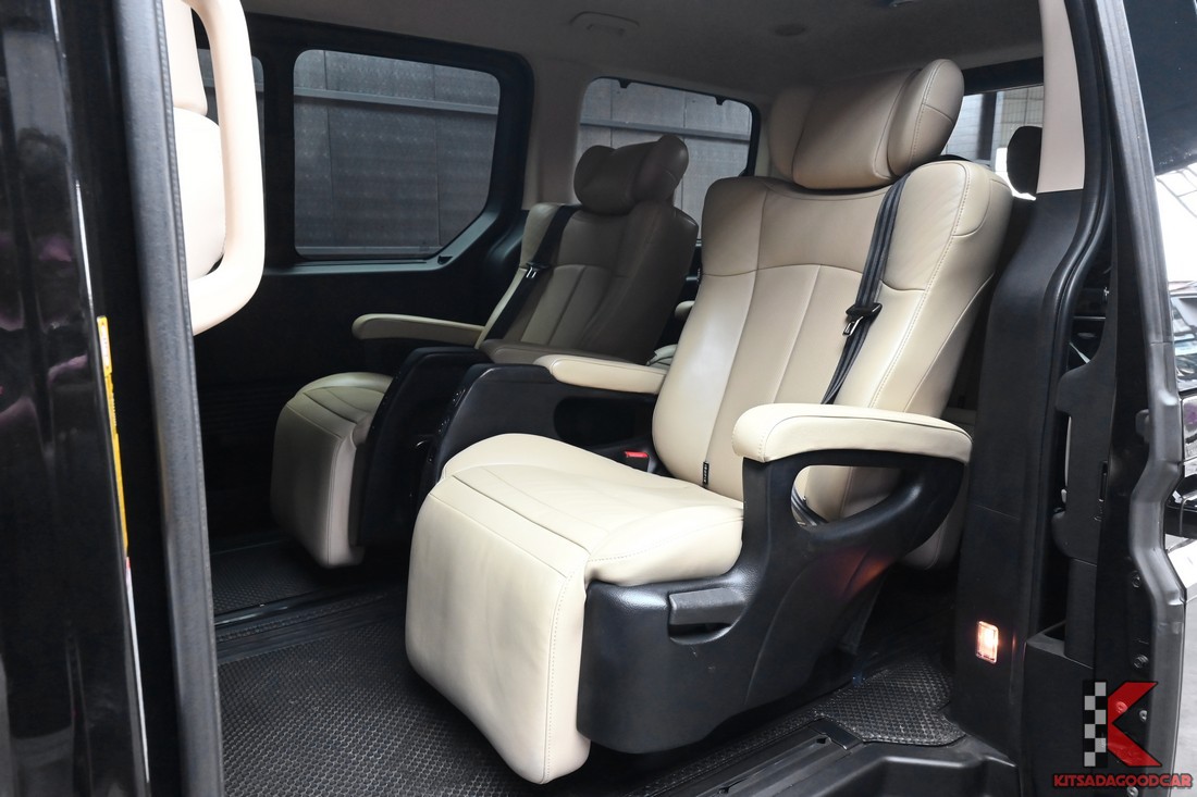 Hyundai Staria 2.2 SEL ปี 2022 มือสอง เบาะ VIP ภาพรถจริง 16