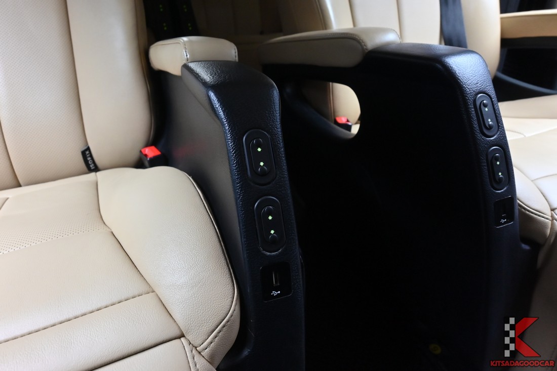 Hyundai Staria 2.2 SEL ปี 2022 มือสอง เบาะ VIP ภาพรถจริง 20