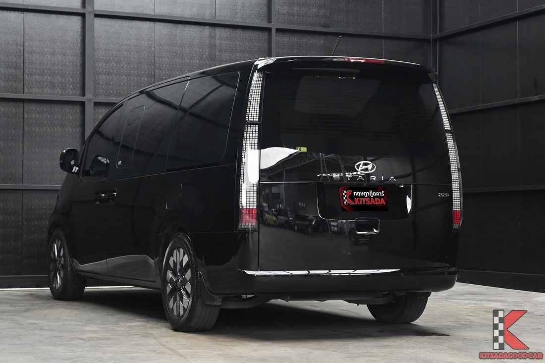 Hyundai Staria 2.2 SEL ปี 2022 มือสอง เบาะ VIP ภาพรถจริง 3