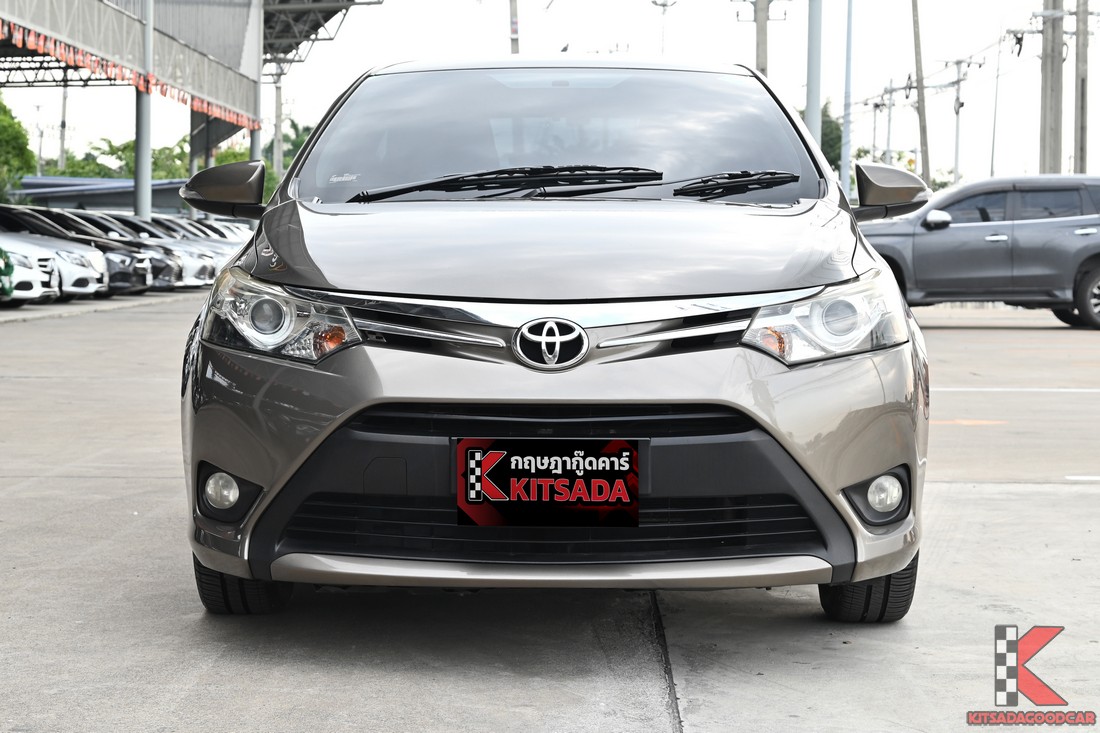 Toyota Vios 2014 ด้านหน้าตรง สี น้ำตาล