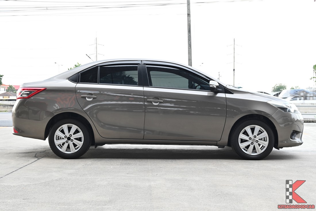 สัดส่วนด้านข้างตัวถัง Toyota Vios G