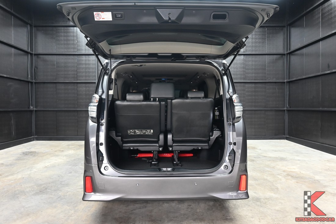 Toyota Vellfire 2.5 Z G EDITION 2017 มือสอง ด้านข้างตัวรถ Van