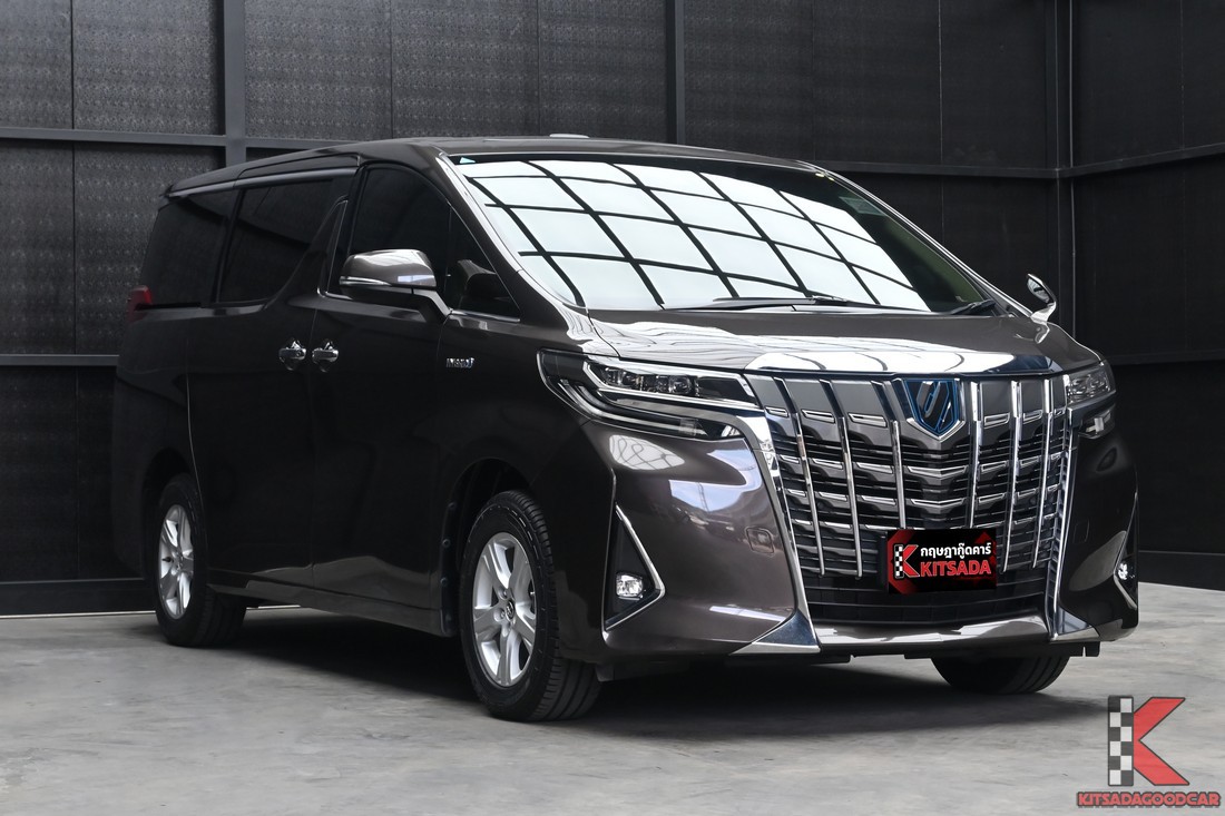 Toyota ALPHARD 2.5 HV X 4WD ปี 2021 มือสอง สีน้ำตาล มุมหน้ารถ