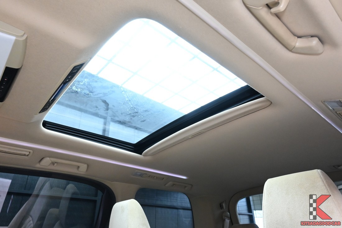 Toyota ALPHARD 2.5 HV X 4WD ปี 2021 เบาะแถวสอง 6 ที่นั่ง