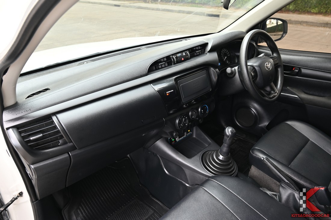 แดชบอร์ดและคอนโซลกลาง Revo เกียร์ธรรมดา