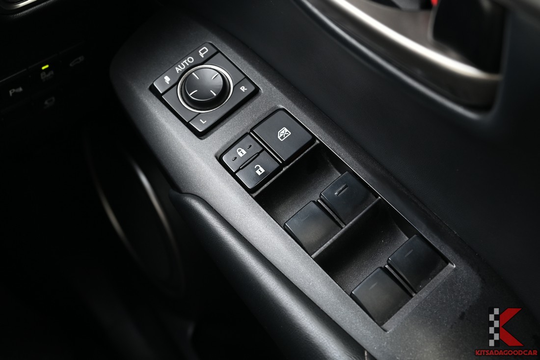 สวิตช์กระจกไฟฟ้าและปรับกระจกมองข้าง