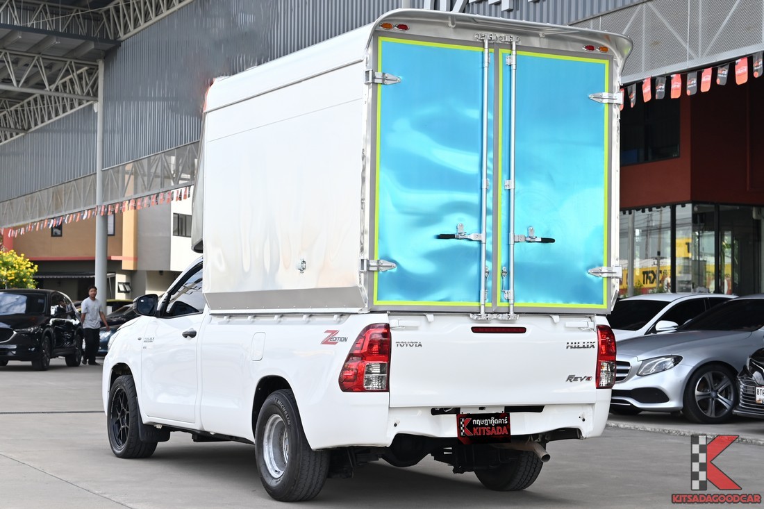 ด้านหลังพร้อมประตูคู่ ของตู้ทึบสแตนเลส