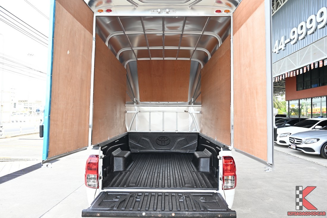 พื้นที่บรรทุกภายในตู้ทึบ พื้นไลเนอร์