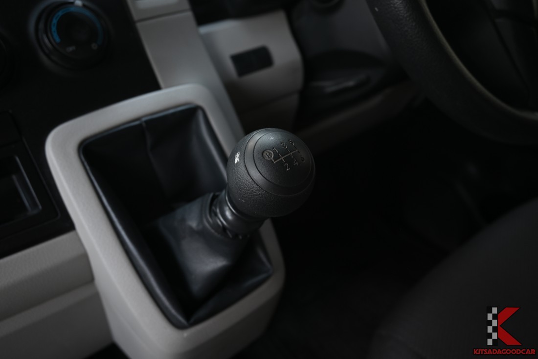 หัวเกียร์ธรรมดา 6 จังหวะ