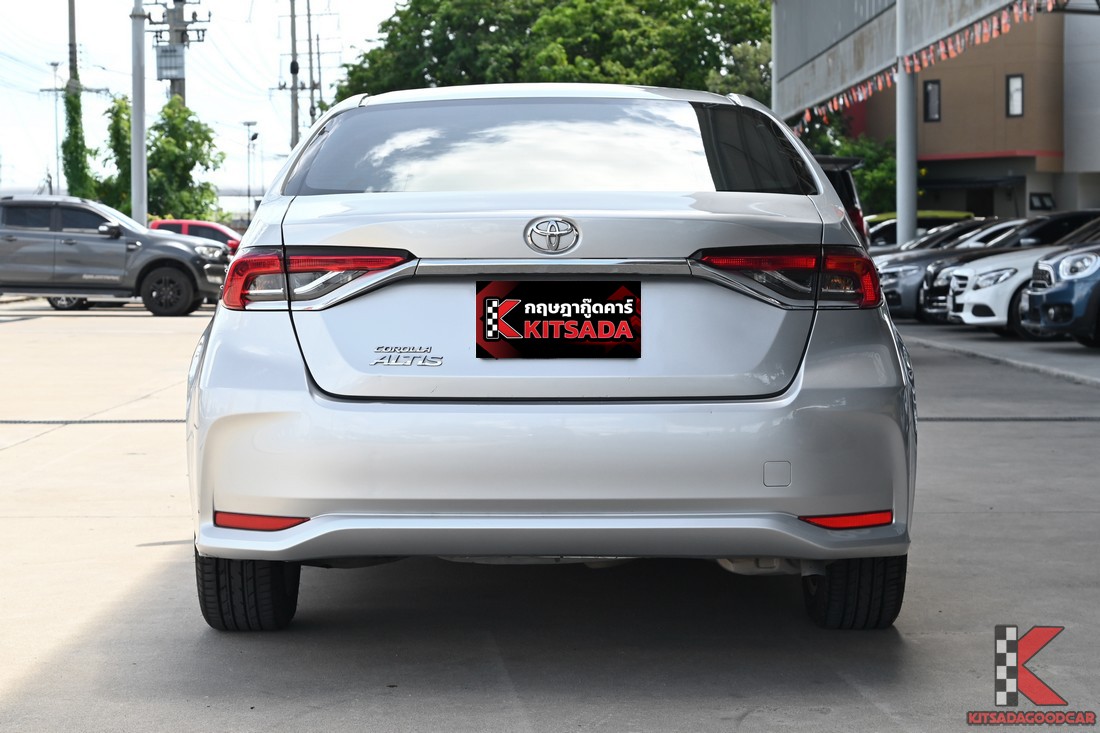 Toyota Corolla Altis 1.6 G 2022 มือสอง มุมด้านท้าย