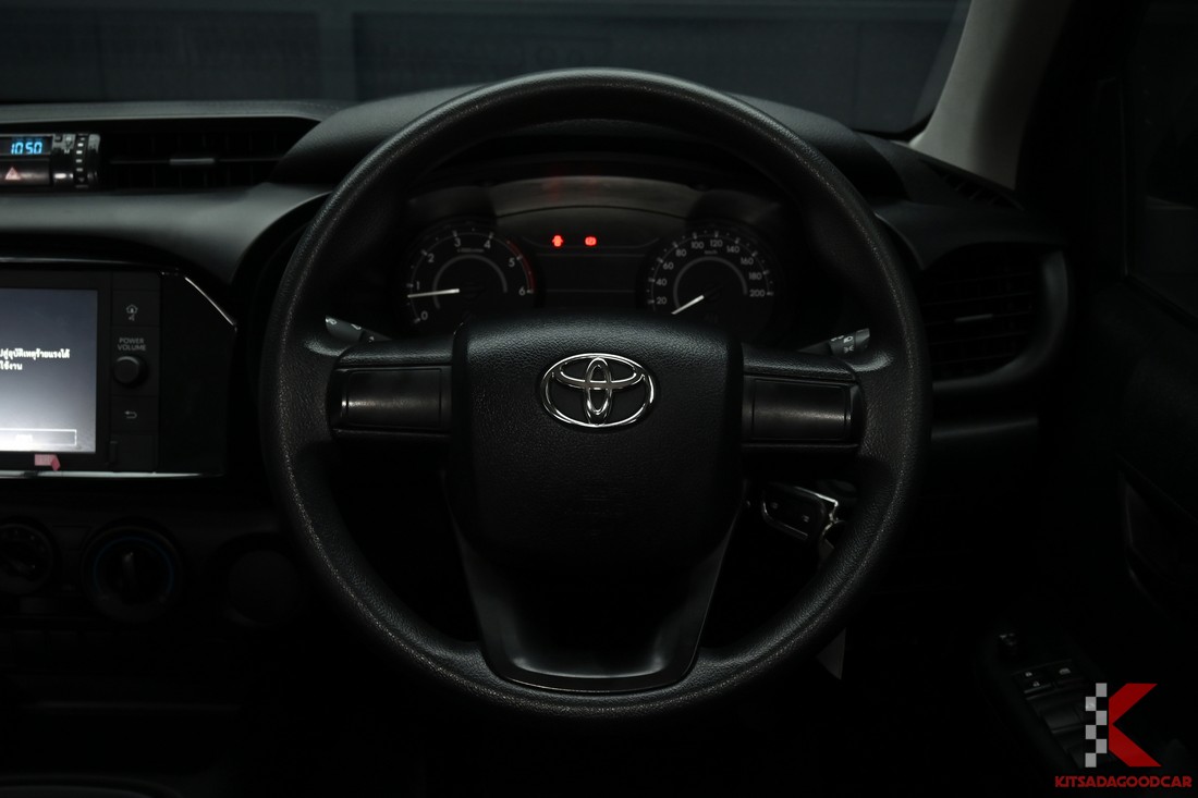 เบาะหลัง Toyota HILUX REVO Double Cab 2024