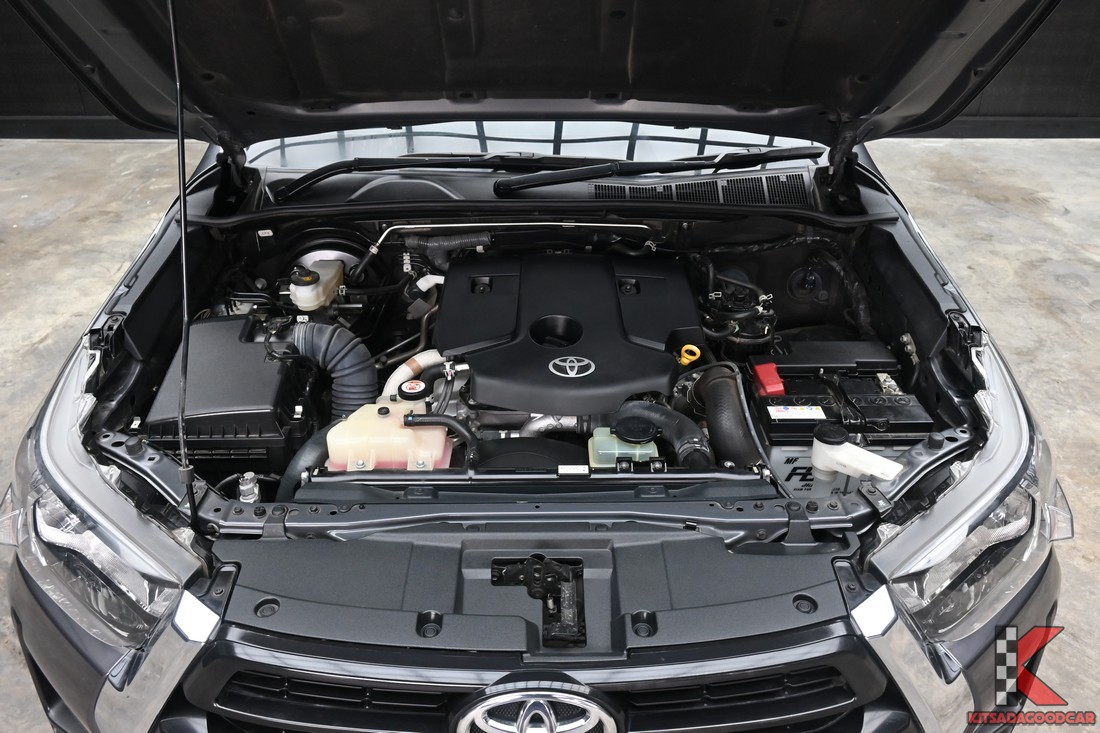 ห้องเครื่อง Toyota HILUX REVO 2.4 ดีเซล ปี 2024