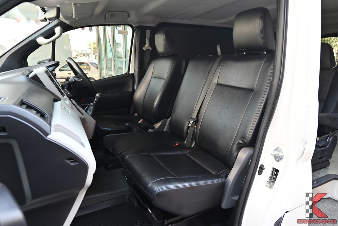 เบาะคู่หน้า หนังสีดำ