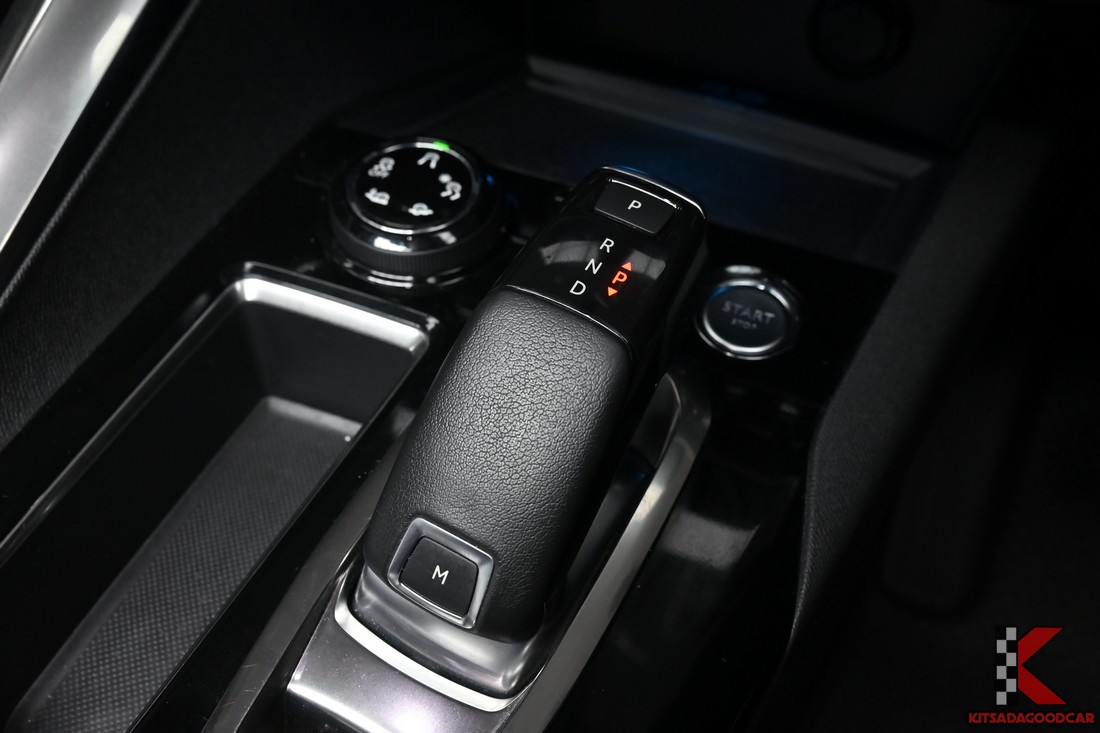 Peugeot 3008 1.6 Allure 2022 มือสอง พวงมาลัย Multifunction พร้อม Paddle Shift