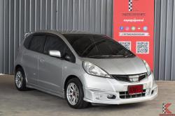 Honda Jazz 1.5 (ปี 2014) V i-VTEC Hatchback AT