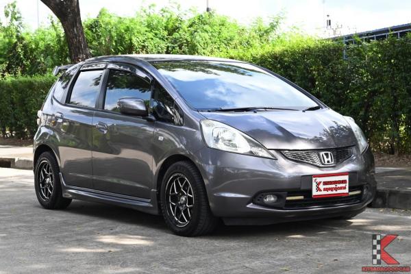 Honda Jazz 1.5 (ปี 2011) V i-VTEC Hatchback