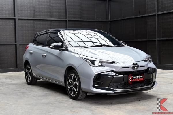 Toyota YARIS 1.2 ( 2023 ) Premium (2-Tone) Hatchback