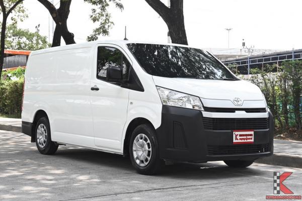 Toyota Hiace 2.8 ( ปี 2020 ) ECO Van