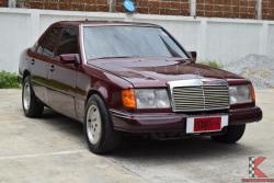 Mercedes-Benz E220 2.2 W124 (ปี 1993) Sedan AT
