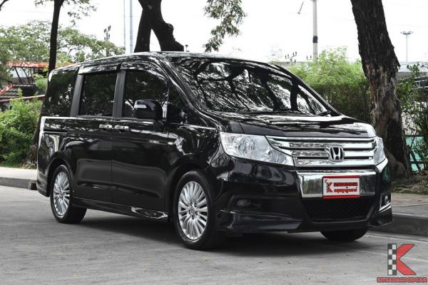 Honda STEPWGN SPADA 2.0 ( ปี 2013 ) JP Wagon