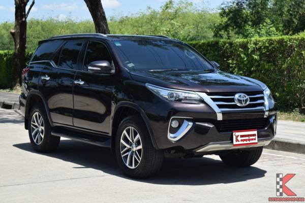 Toyota Fortuner 2.8 (ปี 2016) V 4WD SUV