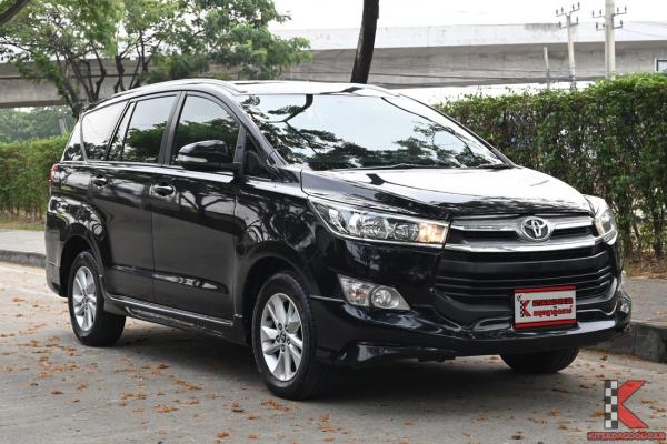 รถมือสอง Toyota Innova 2.8 (ปี 2017) Crysta G Wagon