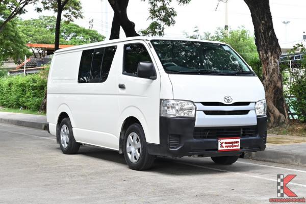 Toyota Hiace 3.0 ตัวเตี้ย ( ปี 2017 ) D4D Van
