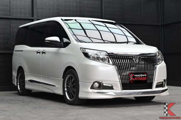 Toyota ESQUIRE 2.0 ( 2015 ) Gi Van