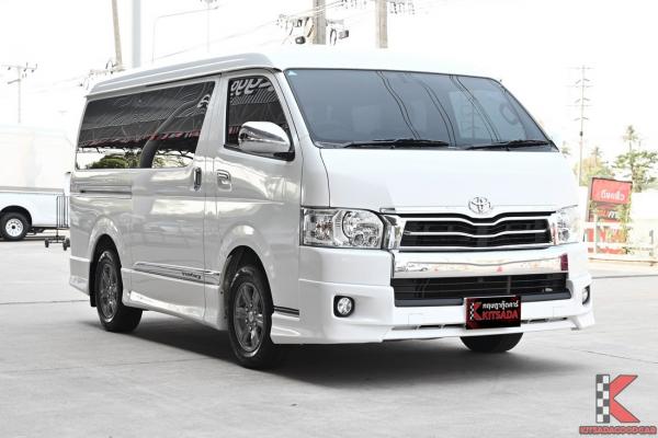 Toyota VENTURY 3.0 ( 2017 ) V Van