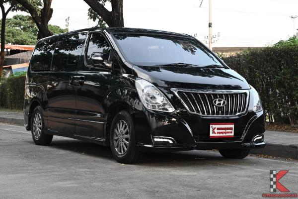 Hyundai H-1 2.5 (ปี 2018) Deluxe Van