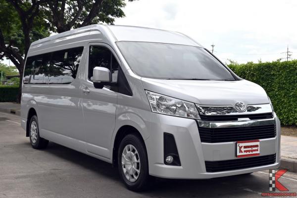 Toyota Commuter 2.8 ( 2023 ) Van
