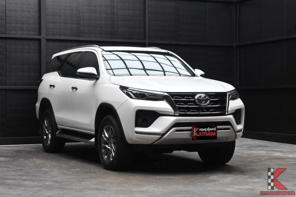 Toyota FORTUNER 2.4 ( 2022 ) V SUV