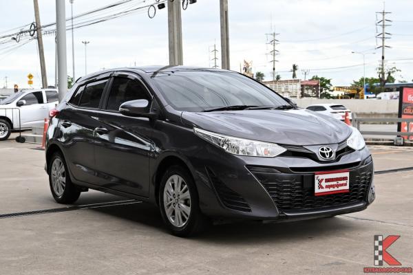 Toyota YARIS 1.2 ( 2018 ) E Hatchback