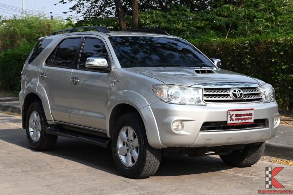 Toyota Fortuner 3.0 (ปี 2011) V 4WD SUV