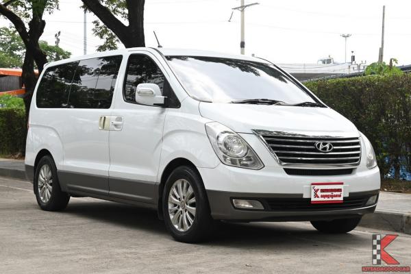 รถมือสอง Hyundai Grand Starex 2.5 ( ปี 2011 ) VIP Wagon