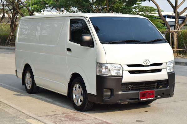 Toyota Hiace 3.0 ตัวเตี้ย (ปี 2014) D4D Van
