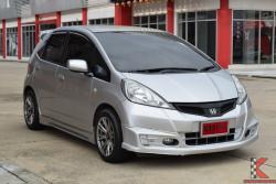 Honda Jazz 1.5 (ปี 2014) V i-VTEC Hatchback AT