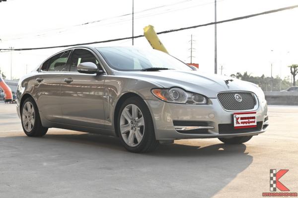Jaguar XF 3.0 ( 2011 ) Premium Luxury Sedan