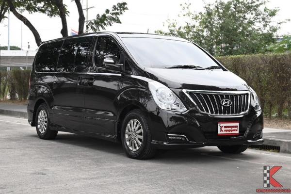 Hyundai H-1 2.5 (ปี 2018) Deluxe Van