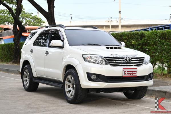 Toyota Fortuner 3.0 (ปี 2014) V 4WD SUV