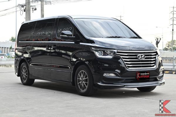 Hyundai H-1 2.5 ( 2019 ) Deluxe Van