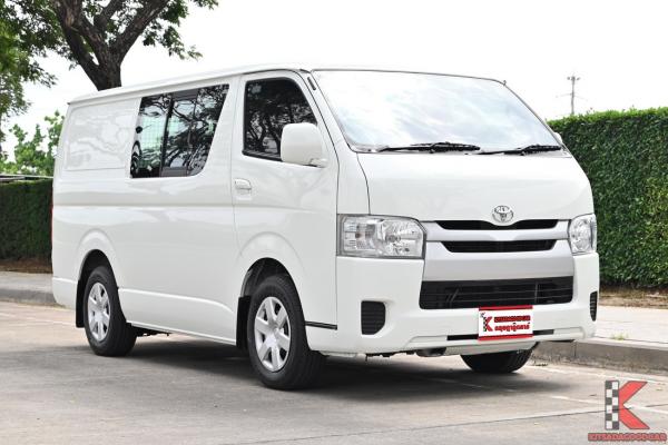 Toyota Hiace 3.0 ตัวเตี้ย ( 2019 ) D4D Van
