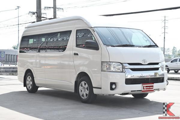 Toyota Hiace 3.0 COMMUTER ( 2019 ) D4D Van