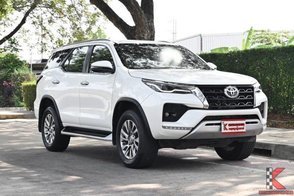 Toyota Fortuner 2.4 ( 2021 ) V SUV