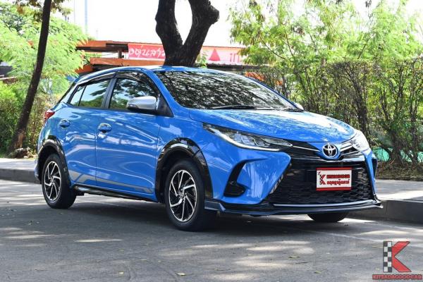 Toyota Yaris 1.2 ( 2021 ) Sport Hatchback