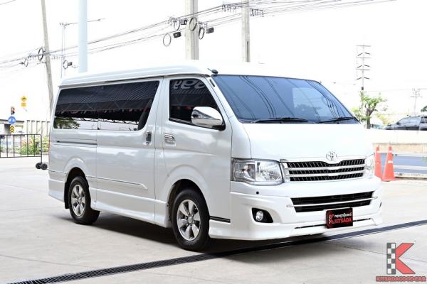 Toyota VENTURY 2.7 ( 2014 ) V Van