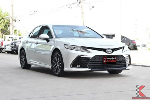 Toyota CAMRY 2.5 ( 2022 ) Premium Sedan